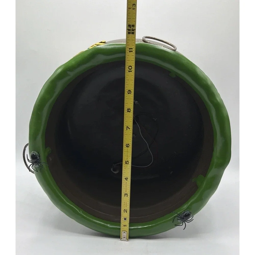 Rare Jack Daniel's Tennessee Whiskey Halloween Cauldron. Lights Up w/Bubble Soun